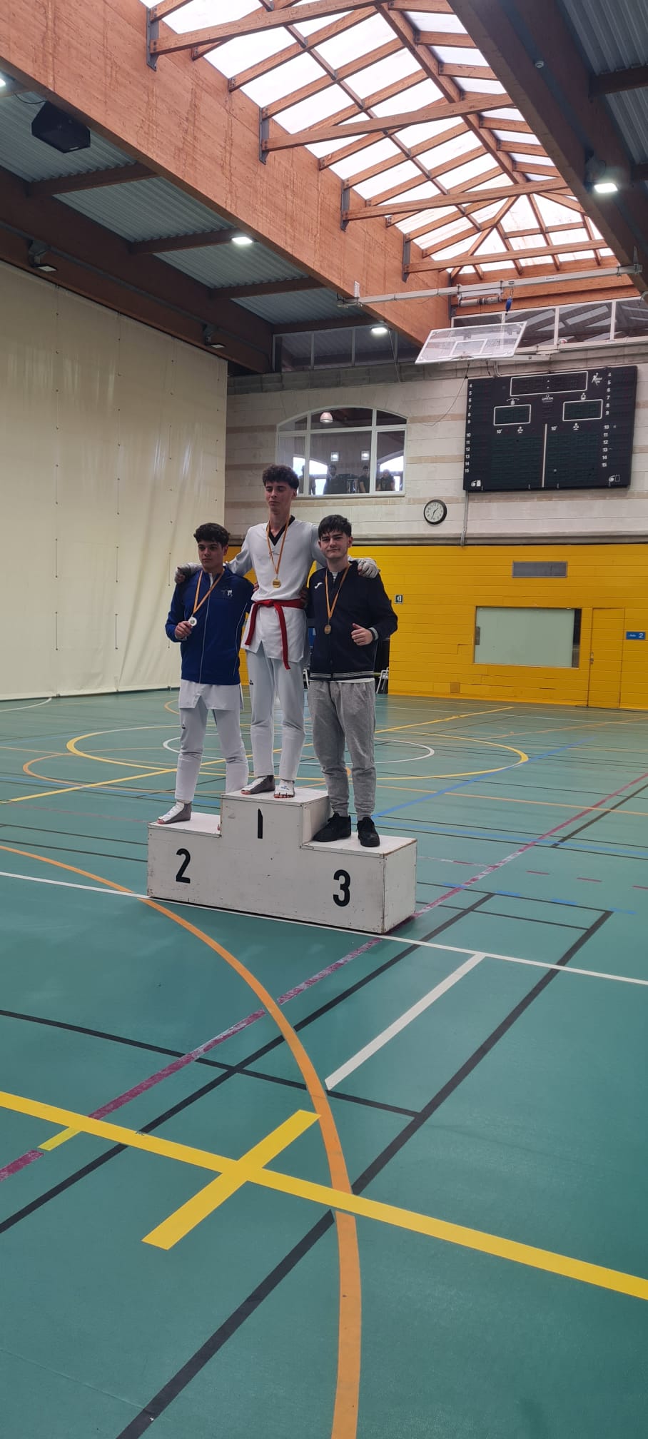 WhatsApp Image 2025-11-16 at 17.47.42 (1)